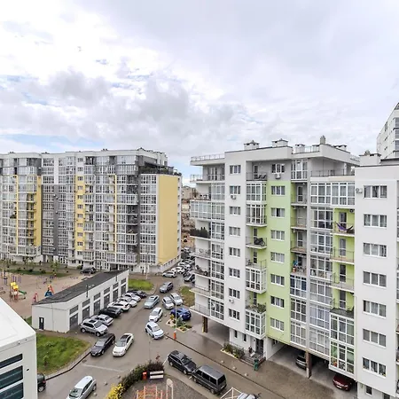 Osapart In A Complex Great Britain 1 *